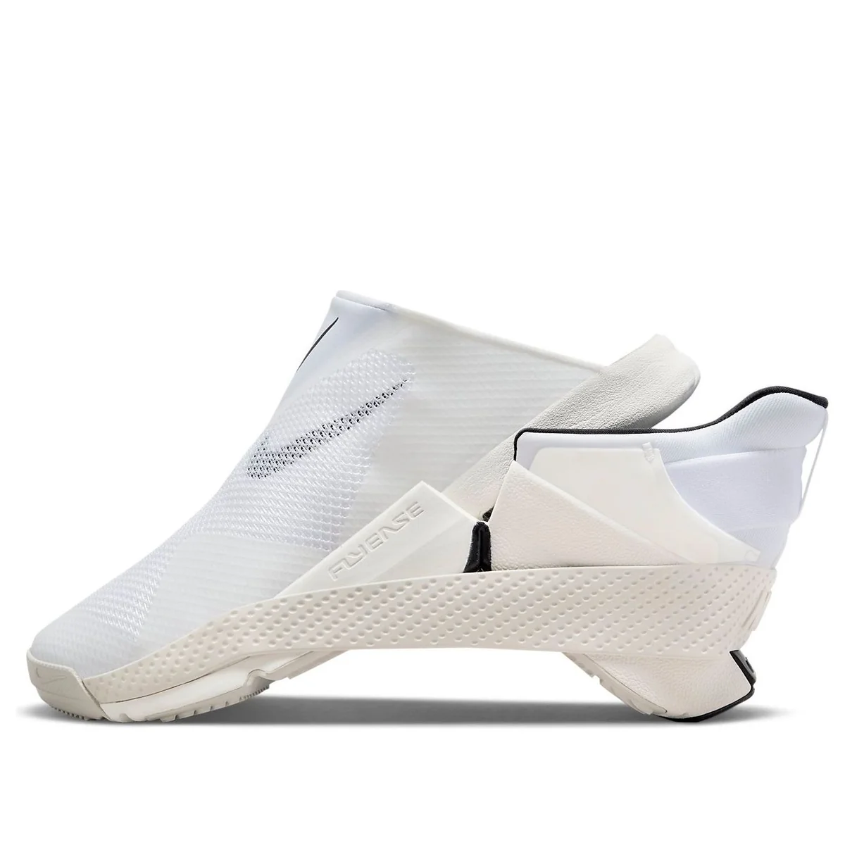 NIKE GO FLYEASE