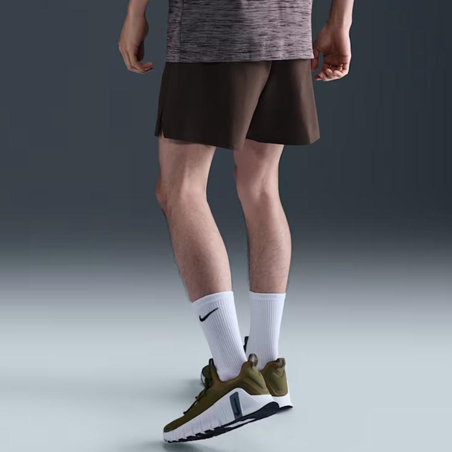 Nike Dri-FIT Unlimited Woven 7" Unlined Shorts