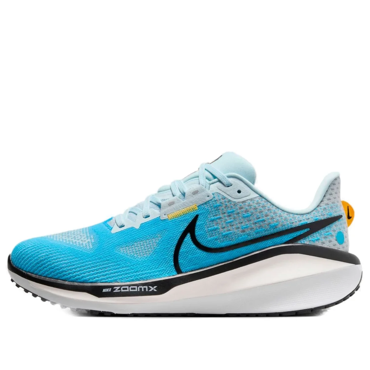 NIKE VOMERO 17